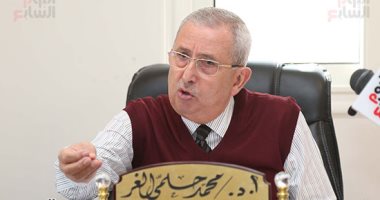 100 طالب يتقدمون للالتحاق بالجامعات الخاصة والأهلية بالفصل الدراسى الثانى