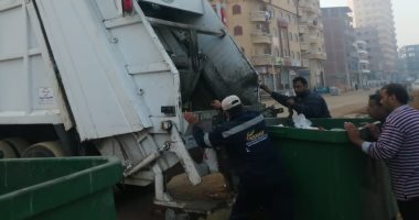رفع 10 أطنان قمامة وزراعة أشجار زينة بشوارع المحلة