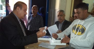 تعليم مطروح تعلن وصول التابلت.. وتسليم 1722 جهازا لطلاب أولى ثانوى غدا.. صور