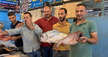 مفاجآت في أسعار الأسماك بحلقة الغردقة.. كيلو البربوني بجنيه والجندوفلي بـ50 قرشا