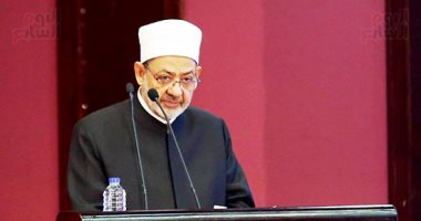 شيخ الأزهر: لا يجوز للمسلم مس التوراة والإنجيل دون طهارة