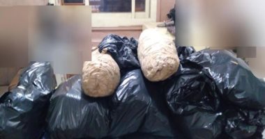 الداخلية: ضبط طن أحجار ذهب ومخدرات بحوزة عصابة أسوان 
