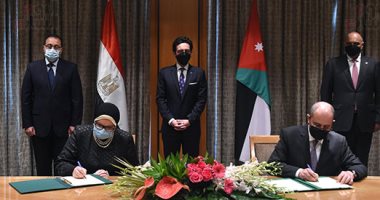ولى العهد الأردنى ورئيسا وزراء مصر والأردن يشهدون التوقيع على مذكرة تفاهم لدعم المشروعات المتوسطة والصغيرة بالبلدين.. بشر الخصاونة: نتطلع للاستفادة من التجارب والخبرات المصرية بما يعزز من آفاق التعاون