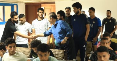 الكومى ومجلسه فى اجتماع تحفيزى للاعبى الإسماعيلى قبل مواجهة الزمالك.. صور