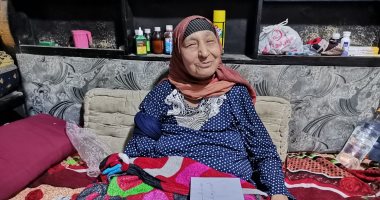 بعد استجابة الرئيس السيسى.. "اليوم السابع" فى منزل سيدة البحيرة بعد التوجيه الرئاسى بتوفير شقة سكنية لها.. الحاجة باتعة: كأنى فى حلم ومش مصدقة نفسى.. وابنها: أمى تعبت وكل كلمات الشكر للرئيس لا تكفى.. صور