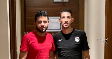 لاعبو المنتخب الوطني يستعدون لمباراة أنجولا بـ"قصة شعر" جديدة.. صور
