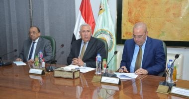 وزراء التنمية المحلية والزراعة والإسكان يؤكدون عدم السماح بأى تعديات على الأراضى الزراعية