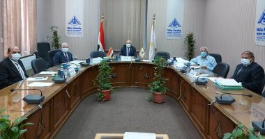 رئيس جامعة بنها يترأس لجنة اختيار عميد كلية العلوم