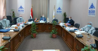 رئيس جامعة بنها يترأس لجنة اختيار عميد كلية التمريض