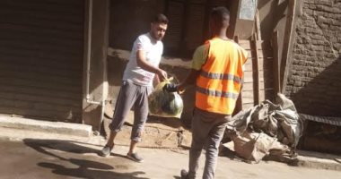 محافظ الدقهلية يناشد أهالى المنصورة بالتعاون مع فرق عمل منظومة جمع القمامة
