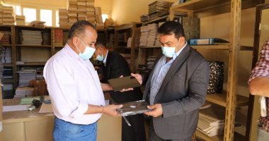 بدء إجراءات تسليم التابلت التعليمى لطلاب الصف الأول الثانوى بالوادى الجديد