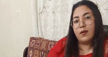 سالى طالبة بدرجة فنانة.. احترفت الرسم بالرصاص والفحم والزيت فى بنى سيوف.. لايف