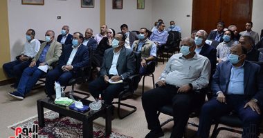 رئيس الوزراء يتفقد مشروع فوسفات مصر بـ"أبو طرطور"