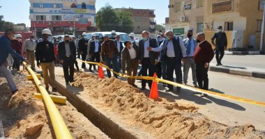 تعرف على تفاصيل مشروع توصيل الغاز الطبيعى لـ14 ألف مستخدم بالوادى الجديد .. صور