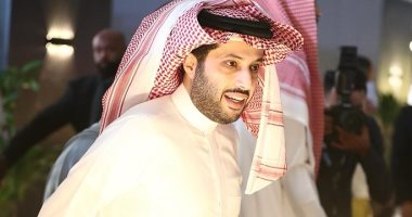 تركى آل الشيخ: أنصح الناس والبنات خصوصا بزيارة "ذا جروفز".. مكان رائع "فيديو"