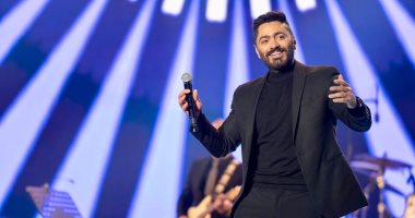 تامر حسنى يتألق فى حفل ضخم بموسم الرياض بحضور تركى آل الشيخ.. صور