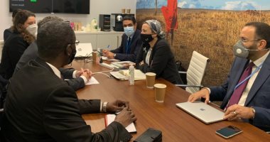  وزيرة البيئة لمدير برنامج الـUNDP: سننفذ مشروعات عملاقة للتصدى للتغير المناخى