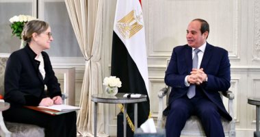 الرئيس السيسى يهنئ "نجلاء بودن" كأول سيدة ترأس حكومة بالوطن العربى.. ويؤكد دعم مصر الكامل لتونس ويشيد بالموقف التونسى فى ملف سد النهضة.. ورئيسة الوزراء: مهتمون بالاستفادة من قصة النجاح المصرية بالقيادة الملهمة