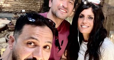 شاهد.. بيتر ميمى وفيدرا فى كواليس مسلسل "الجسر"