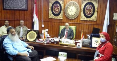 تعليم مطروح يبحث تطوير طرق تقييم امتحانات الدبلوم الخاصة بنظام الجدارات
