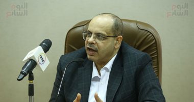 أكرم القصاص: كلية الإعلام تتطرق لموضوعات غاية فى الأهمية تنقل المعلومة الصحيحة بأرقامها