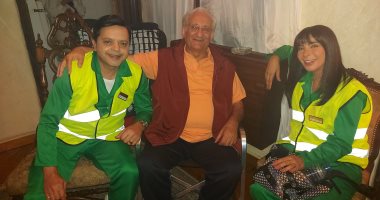 صورة تجمع هنيدى ومنى زكى وأحمد حلاوة من كواليس تصوير فيلم الجواهرجى