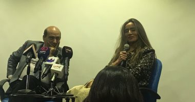 طارق الشناوى فى تكريم زينة بقصر السينما: من أكثر النجمات المتسامحة
