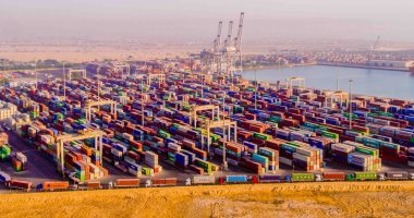  مشروعات القيمة المضافة بالمنطقة الاقتصادية لقناة السويس.. 20 مليار جنيه استثمارات تضع ميناء السخنة على خريطة التجارة العالمية.. وربط جنوب وشرق آسيا وجنوب وغرب أوروبا وشمال أفريقيا خلال عامين.. صور