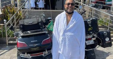 شارك بخياطة كسوة الكعبة.. حكاية بورسعيدي سافر للسعودية بموتوسيكل لأداء العمرة