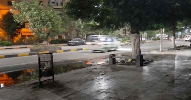 الحياة تعود لأسوان بعد ليلة من الأمطار والثلوج.. فيديو