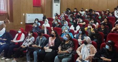 كلية التربية الموسيقية بجامعة حلوان تنظم ندوة حول الميثاق الأخلاقي للطالب الجامعى 