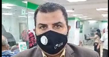 شاهد.. البريد يمنع غير الملقحين من العاملين دخول المكاتب فى الجيزة