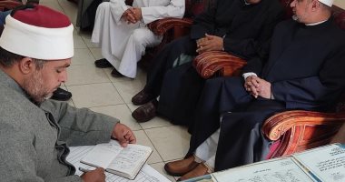أوقاف الإسماعيلية تحيل بعض العمال للتحقيق لمخالفة قرار رفع صناديق التبرعات.. صور