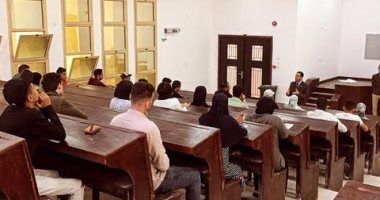 استقبال دفعة جديدة من المتقدمين للدراسة بمركز التعليم المدمج بجامعة العريش