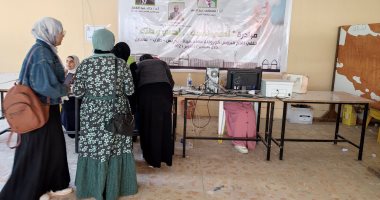 جامعة المنيا تبدأ تطعيم طلابها تحت سن الــ 18 عامًا بكلية الزراعة.. صور