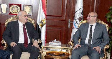 محافظ بنى سويف يستقبل رئيس هيئة قضايا الدولة ويتفقان على إنشاء قسم قضائى .. صور