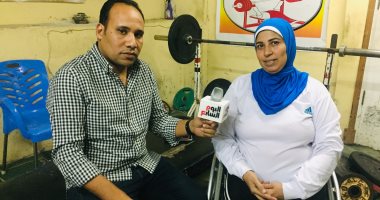 "سهام على" حولت إعاقتها لبطولات فى رفع الأثقال.. فيديو وصور