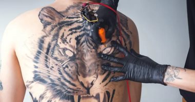 رسامين التاتو بيحبوا يرسموا إيه؟ اعرف أفضل الوشوم من وجهة نظر المحترفين