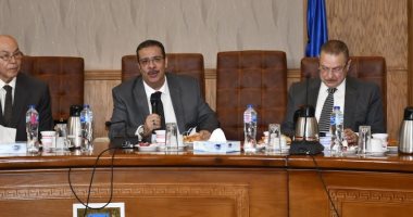 جامعة قناة السويس تستضيف لجنة قطاع الدراسات الصيدلية بالأعلى للجامعات