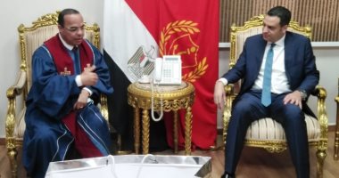 نائب محافظ بورسعيد يلتقى الرئيس العام للكنائس الرسولية.. اعرف التفاصيل