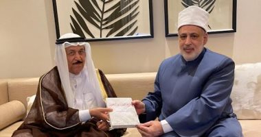 وكيل الأزهر يلتقى رئيس المجلس الأعلى للشؤون الإسلامية بالبحرين