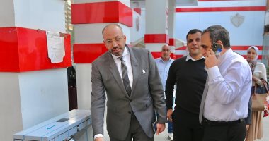 الزمالك يبدأ فى تركيب أول بوابة إلكترونية.. صور