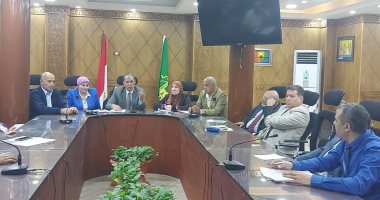 مدير تعليم القليوبية يوجه بتكثيف المتابعة على المدارس وعدم عقاب الطلاب جسديا أو نفسيا