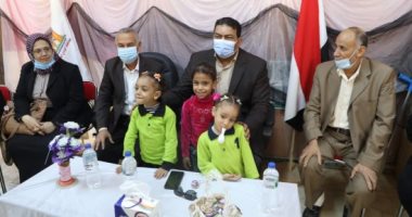 مدير تعليم الوادي الجديد يشهد بدء احتفالات الطفولة بمدرسة الأمل للصم بالخارجة