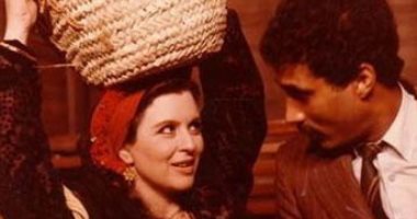 ذكرى ميلاد النمر الأسود..5 صفات جعلت من أحمد زكى فتى أحلام البنات فى التسعينيات