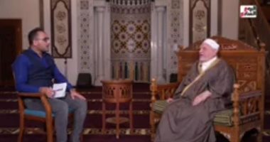أحمد عمر هاشم: مستعد لمناظرة منتقدى صحيح البخارى وهو أصح كتاب بعد القرآن.."فيديو"
