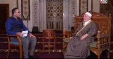أحمد عمر هاشم يواجه منتقدى البخارى.. ويكشف سر سجدة الشعراوى يوم النكسة