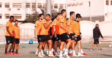 البنك الأهلى يستعد لمواجهة الزمالك دون راحة.. صور