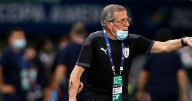 رسميا.. إقالة أوسكار تاباريز من تدريب منتخب أوروجواى بسبب سوء النتائج