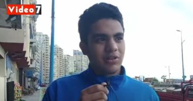 أهالى الإسكندرية فى عيد ميلاد الرئيس السيسى: بنحبك يا قائد.. فيديو 
